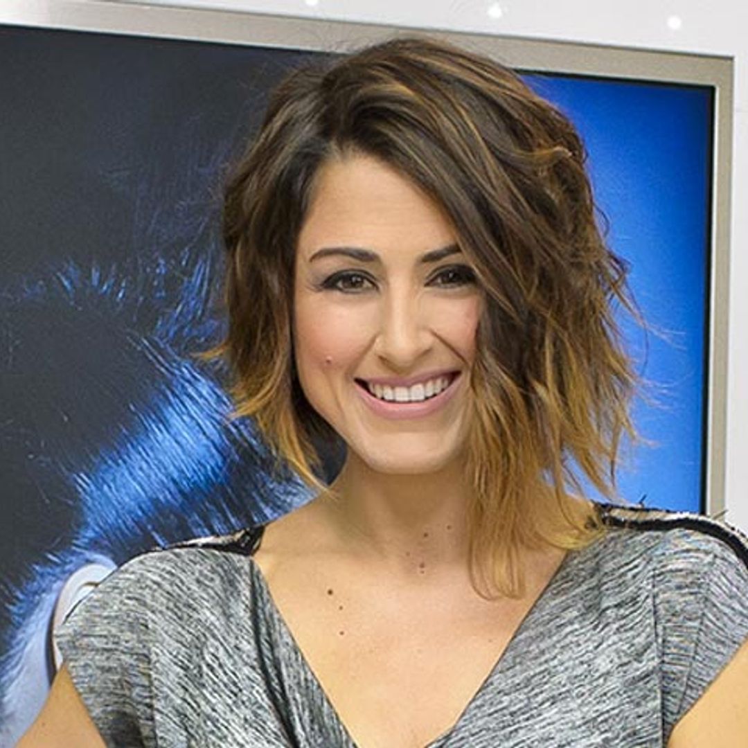 Un 'look' secreto y un tema que ya tararean sus rivales... Barei pone rumbo a Eurovisión