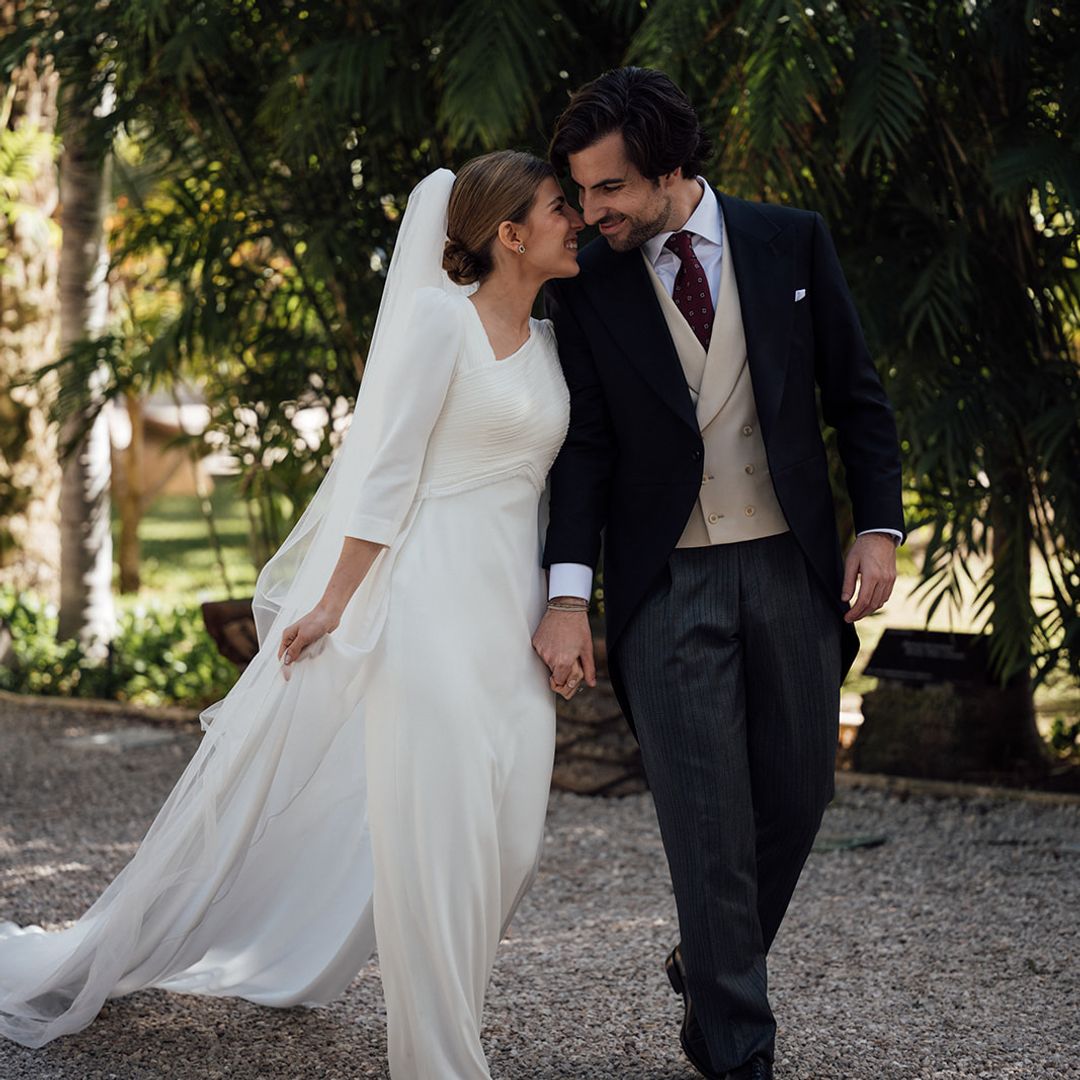 Lucía, la novia de los pendientes de esmeraldas y las ideas claras: "Antes de saber cómo iba a ser mi vestido, sabía que quería ir velada"