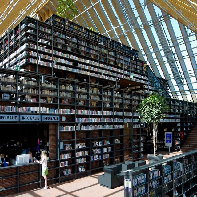 bibliotecas modernas dia del libro
