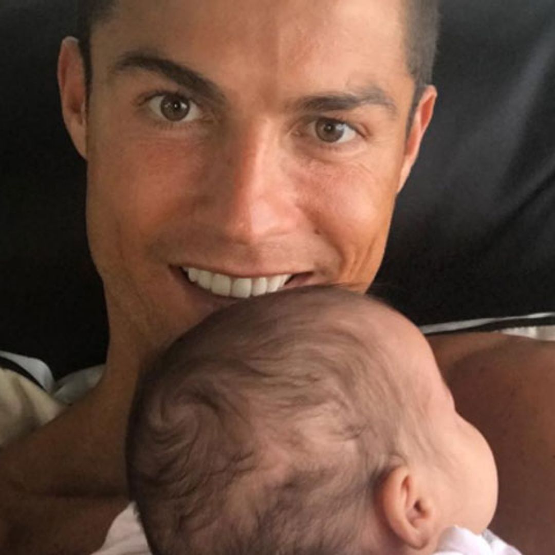 Cristiano Ronaldo posa feliz y 'bendecido' con su hija Eva