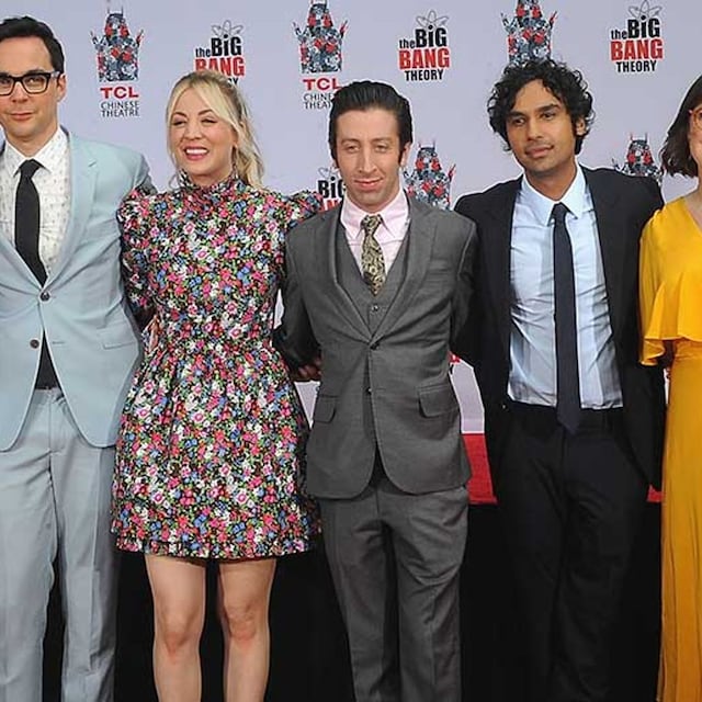 kaley cuoco elenco big bang theory finals