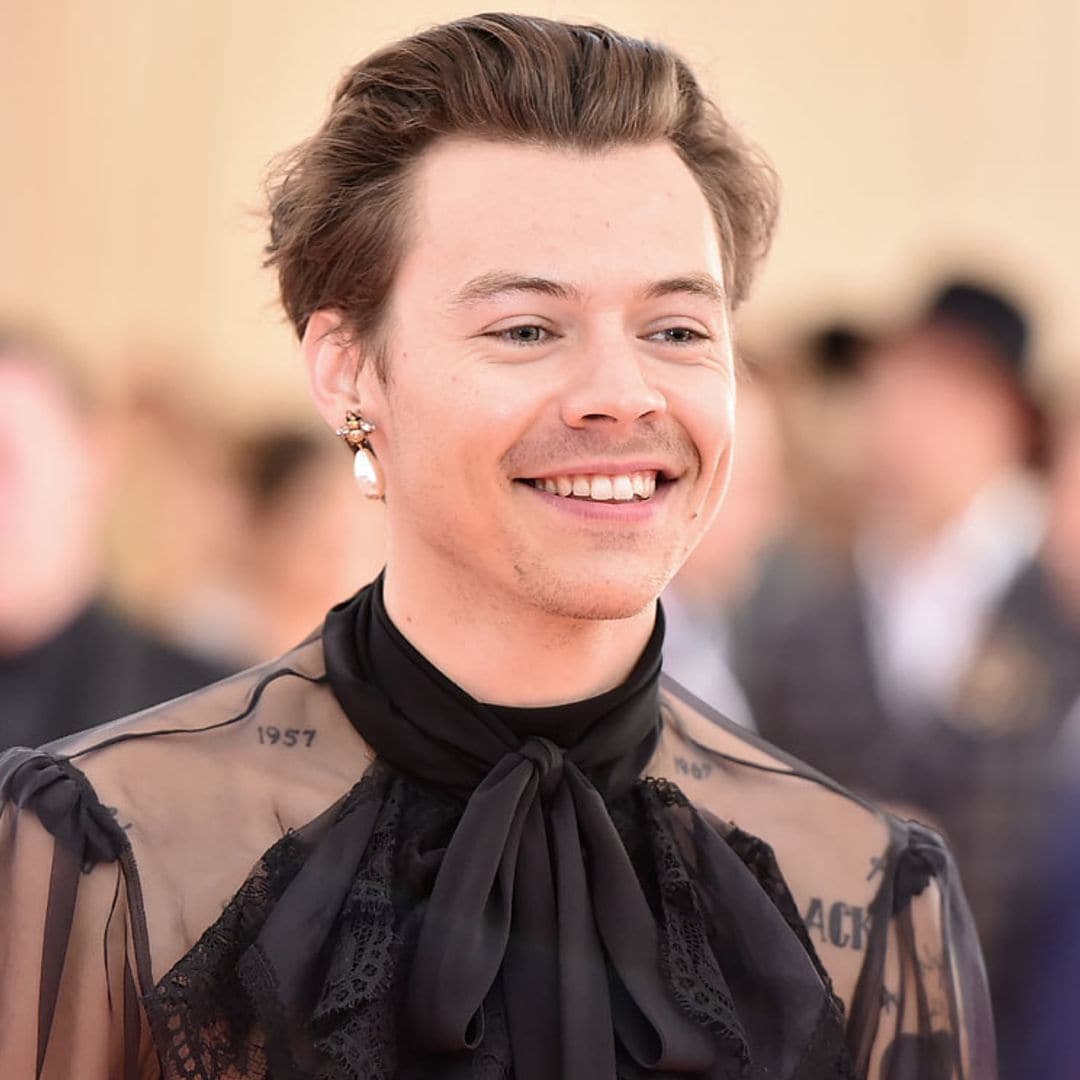 Estas mujeres podrían ser las culpables del nuevo estilo 'shabby chic' de Harry Styles