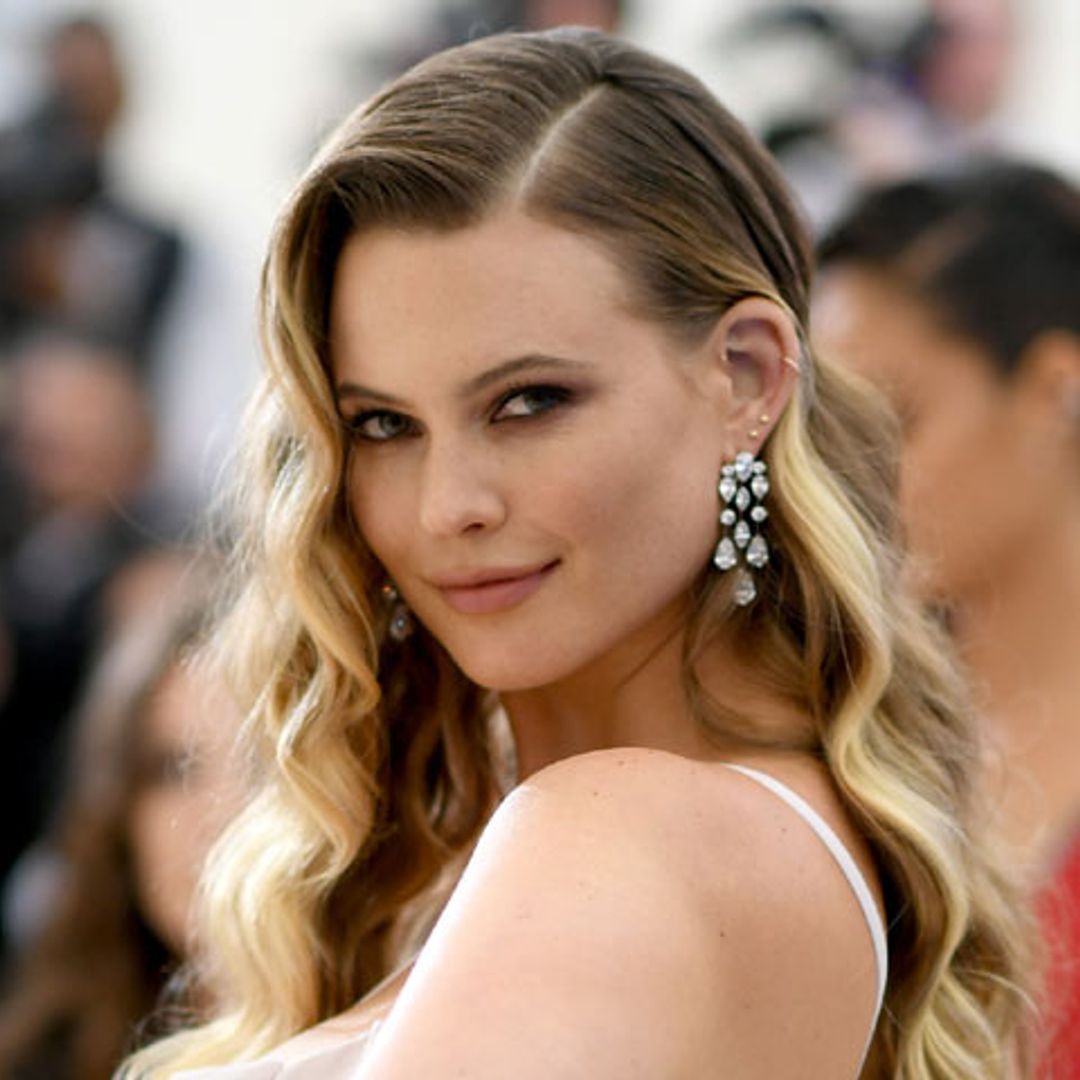 El secreto de menos de 5 € con el que Behati Prinsloo se pone en forma