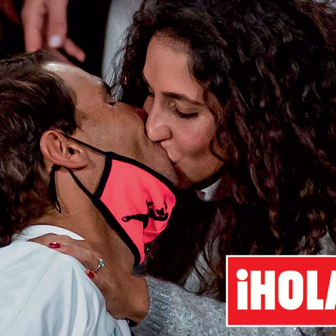 En ¡HOLA!: Rafa Nadal, el beso del campeón en su primer aniversario de boda con Mery Perelló