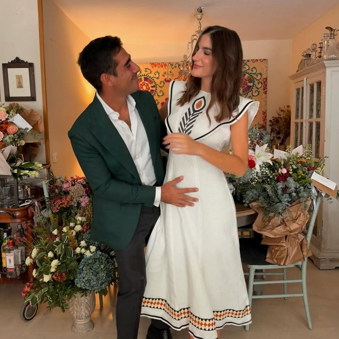 Alberto Herrera y Blanca Llandres celebran su pedida de mano antes de darse el 'sí, quiero': "Un día muy especial"