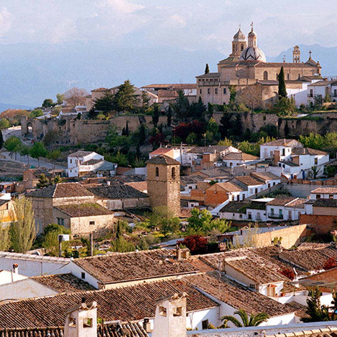 Úbeda y Baeza, dos ciudades monumentales entre olivos para este finde