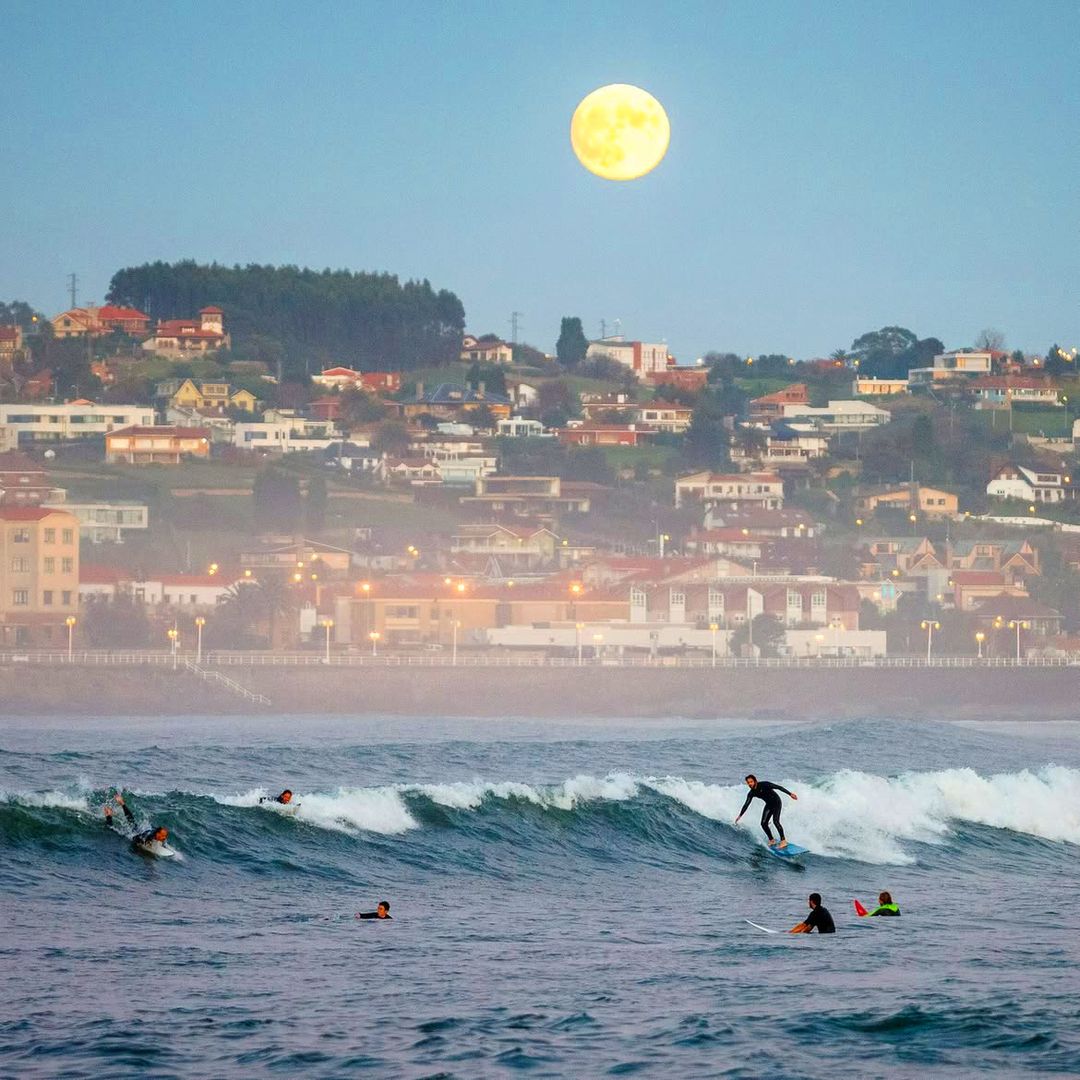 Surf en Gijón, Asturias