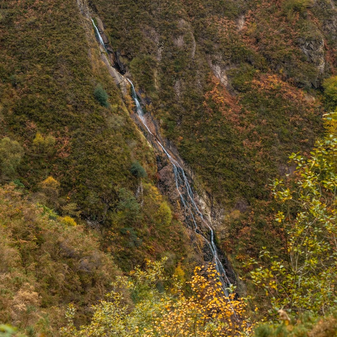 Cascada Irusta, la más alta de Guipúzcoa, en el monte Erlaitz
