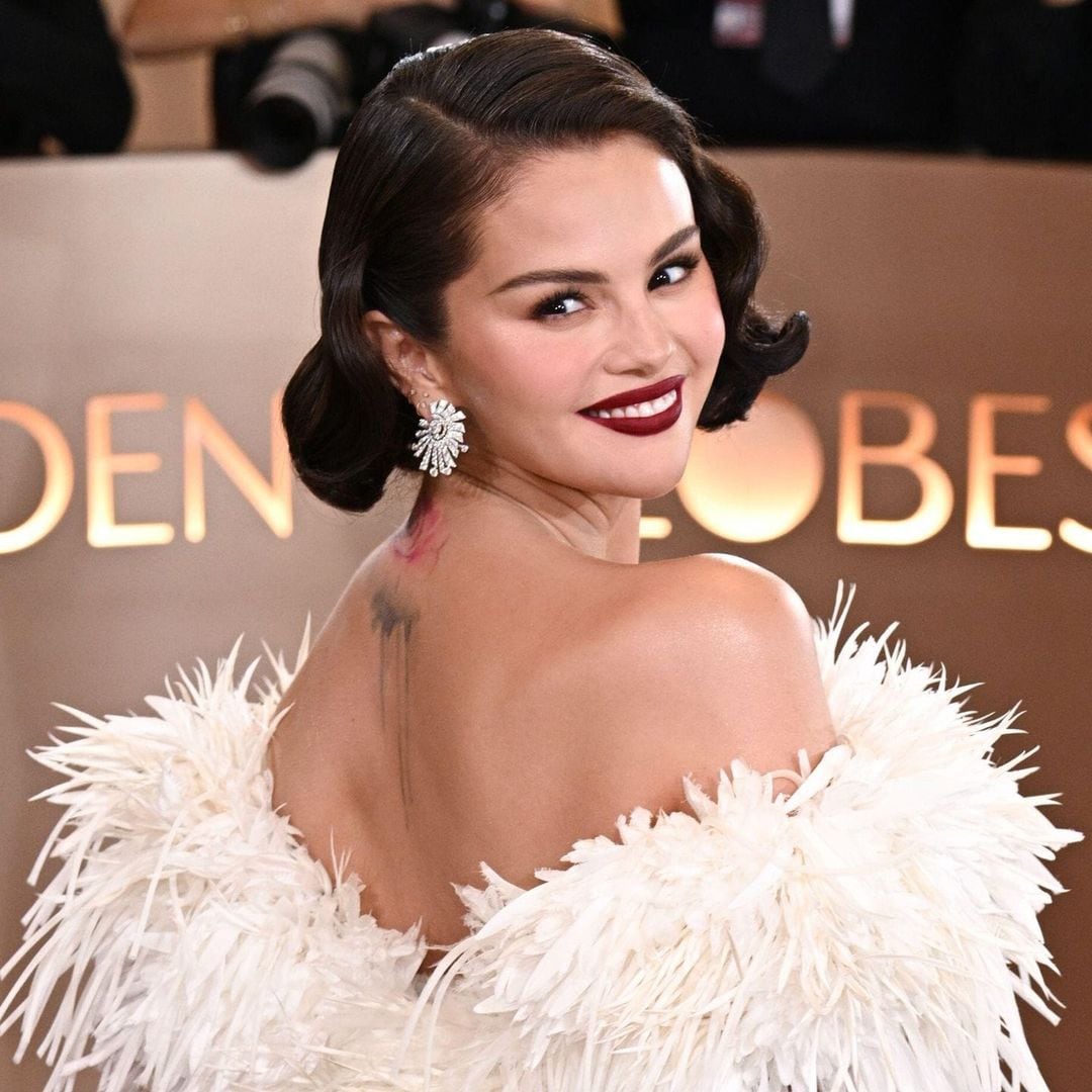 El bob efecto mojado de Selena Gomez protagoniza el momento 'beauty' más 'hot' del invierno