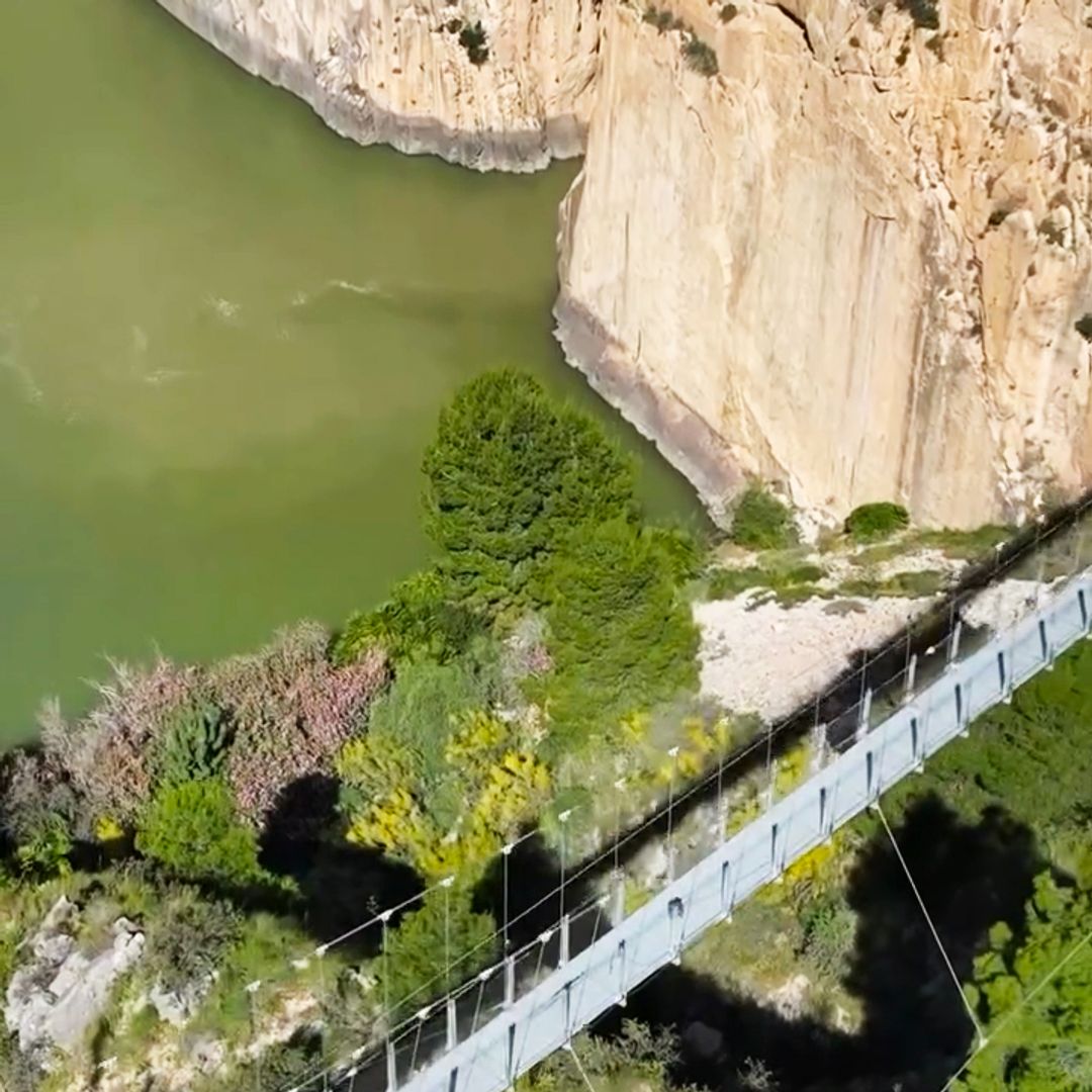 Nueva pasarela colgante recién inaugurada en el Caminito del Rey, la más larga de España. Málaga