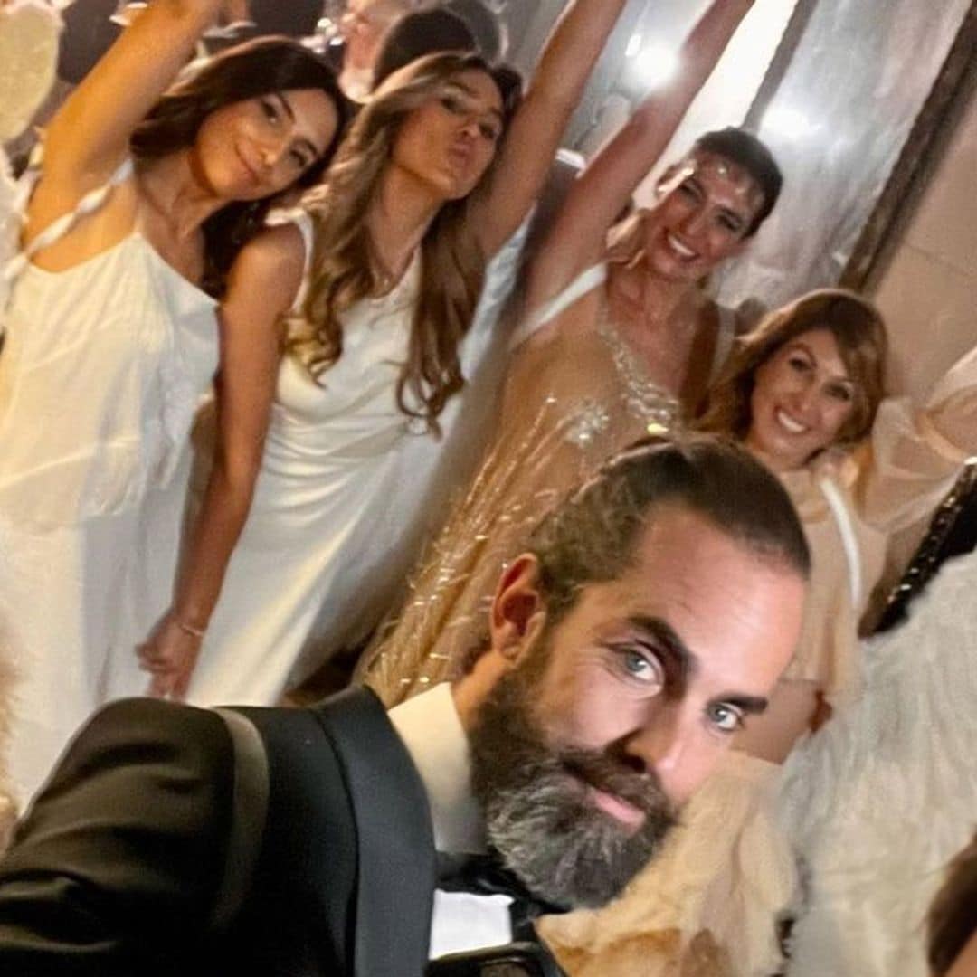 Eugenia Osborne y Miguel Barreiro, dos 'ángeles' enamorados en un fiestón con amigos