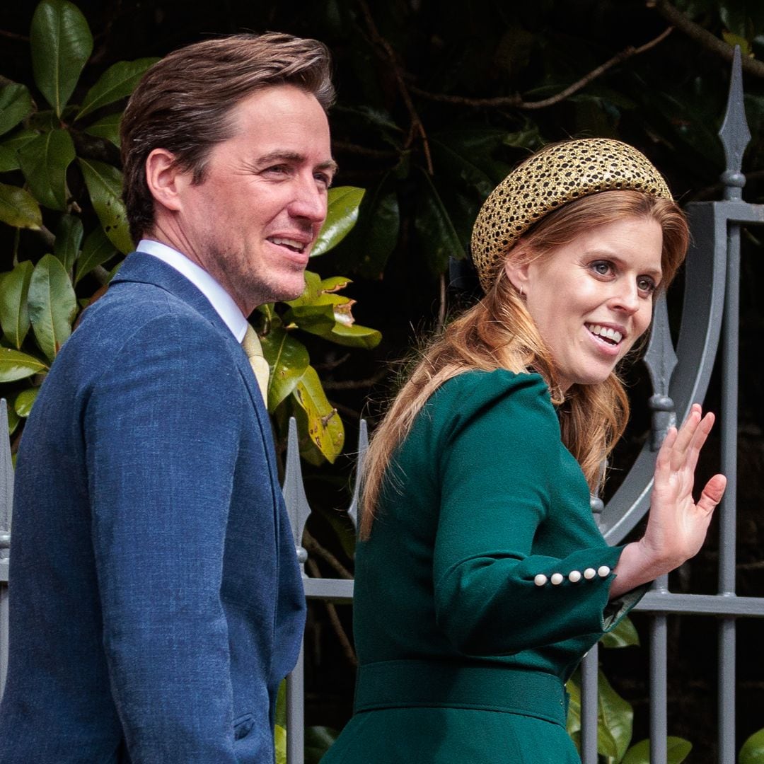 Carlos III abre las puertas de Balmoral al hijastro de Beatriz de York por primera vez
