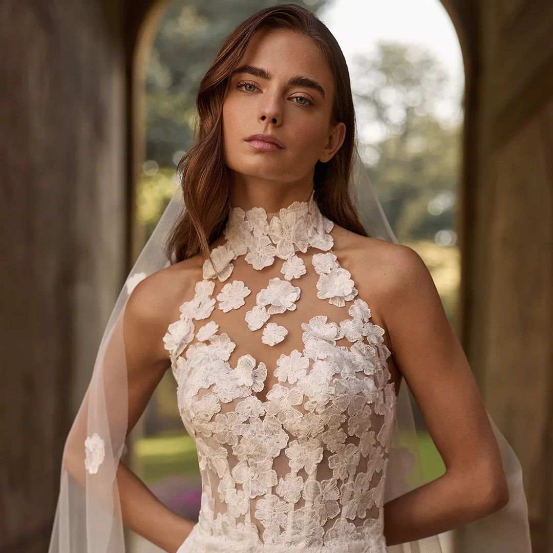 El mejor momento para retocar tus mechas antes de la boda y que lleguen perfectas: "Así se potencia la luminosidad tanto en persona como en fotos"