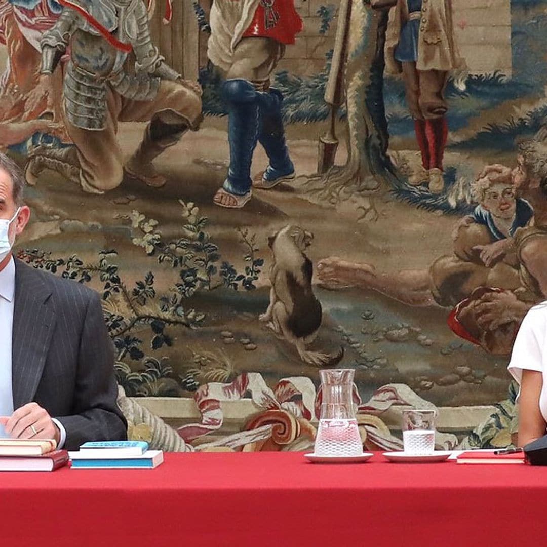 Escritores, cineastas... los reyes Felipe y Letizia, fieles a su cita con el Instituto Cervantes