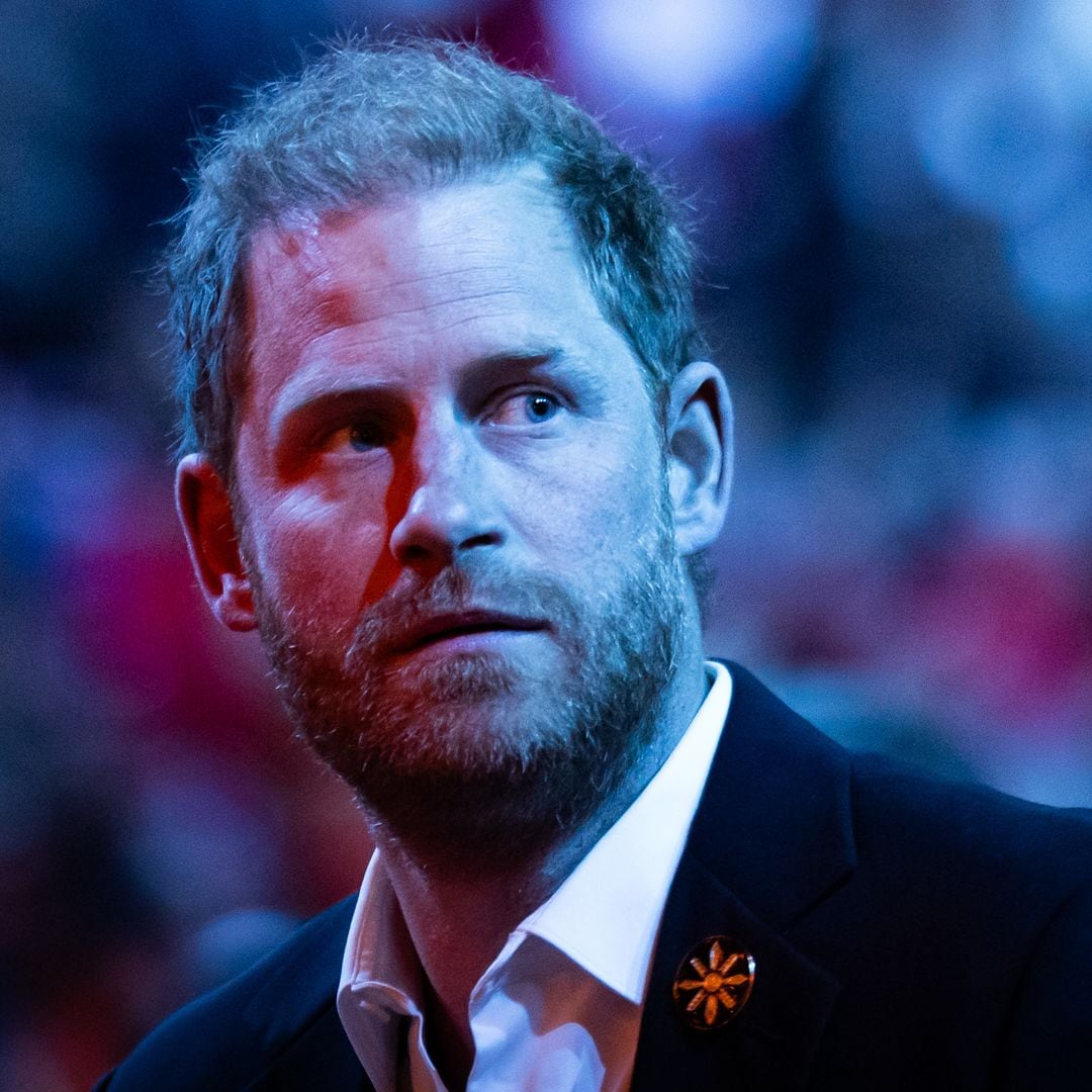 El príncipe Harry, acosado por una mujer reincidente que lleva años persiguiéndole: "Está preocupado"