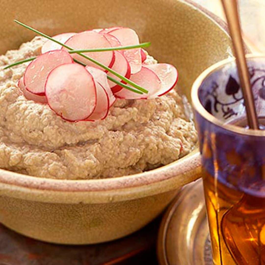 Hummus de berenjenas con pasta de sésamo