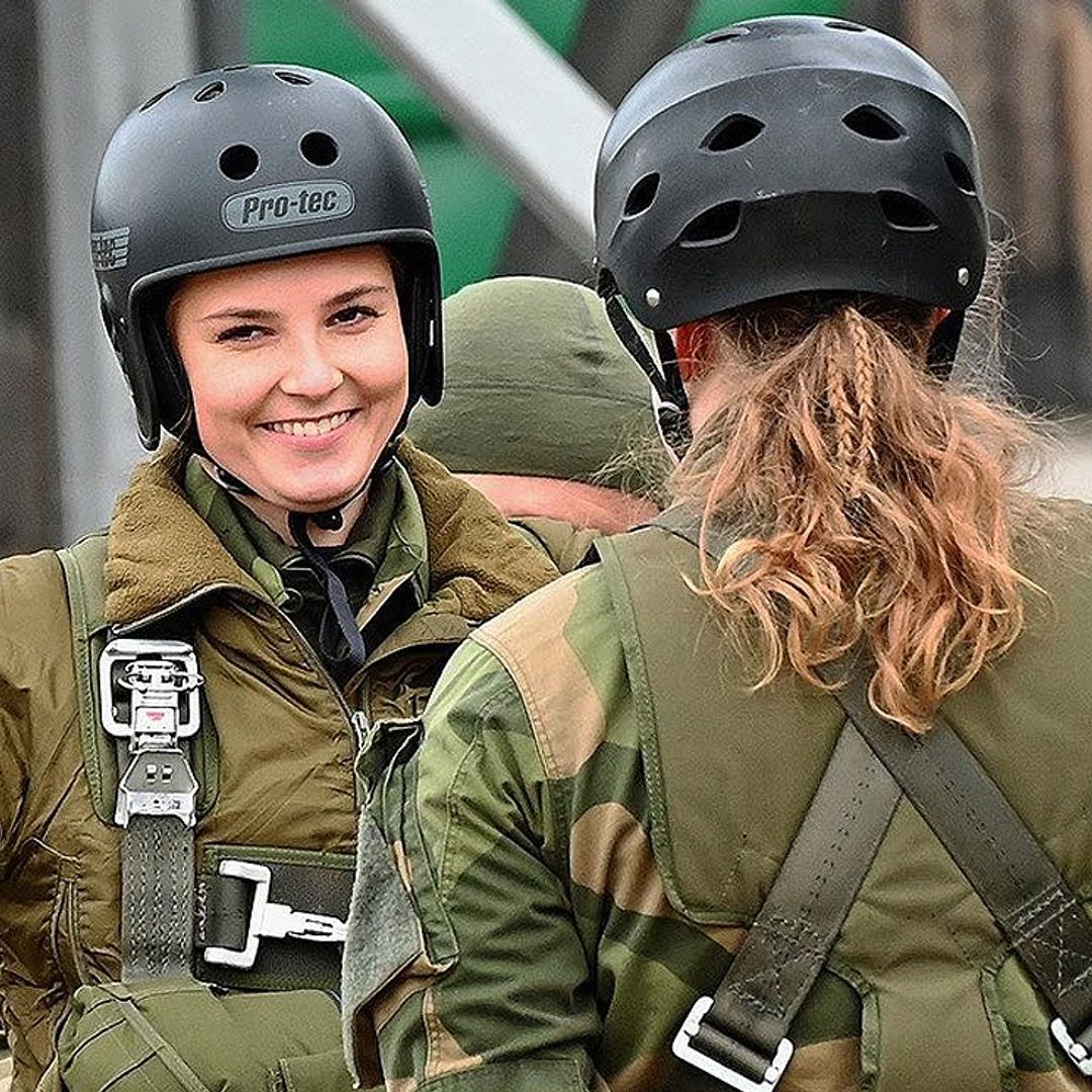 Las imágenes de la 'soldado' Ingrid de Noruega en acción
