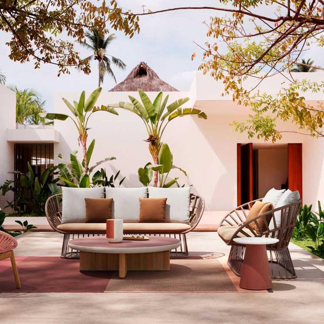 Terrazas extracoloridas: se lleva decorar con muebles de colores