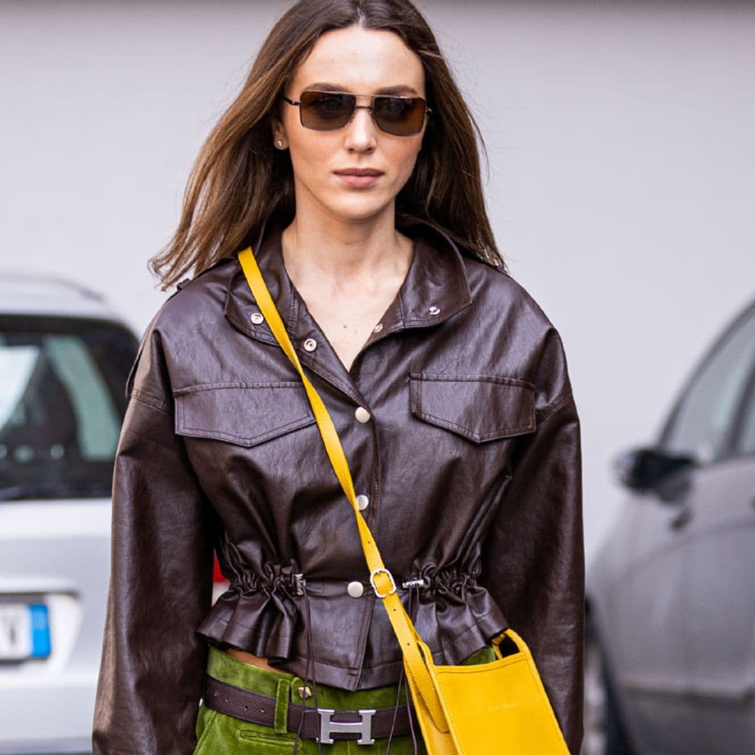 Bolsos de colores, los 5 magníficos para convertir un look en sobresaliente