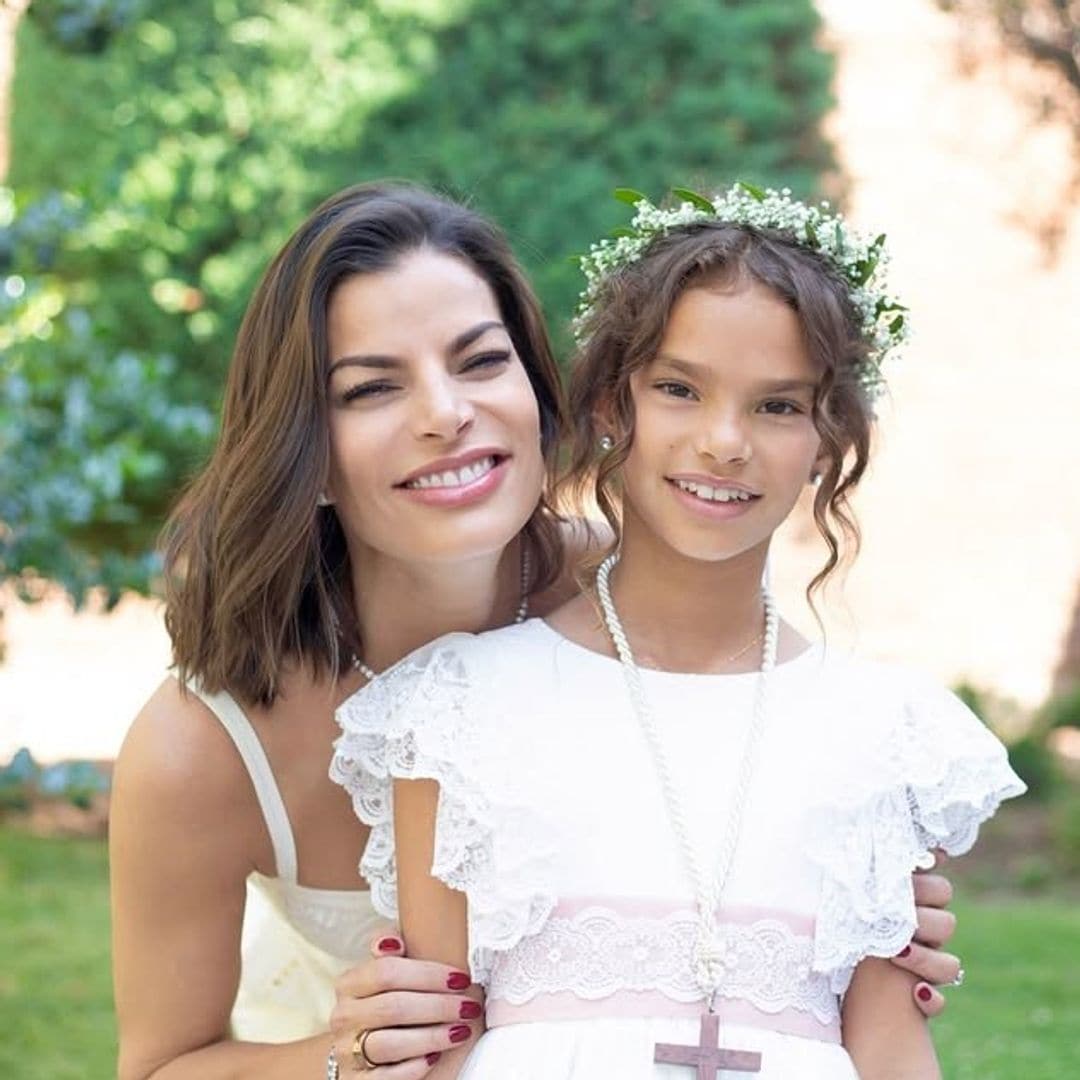 Bárbara Coppel comparte los recuerdos más especiales de la Primera Comunión de su hija Amaïa