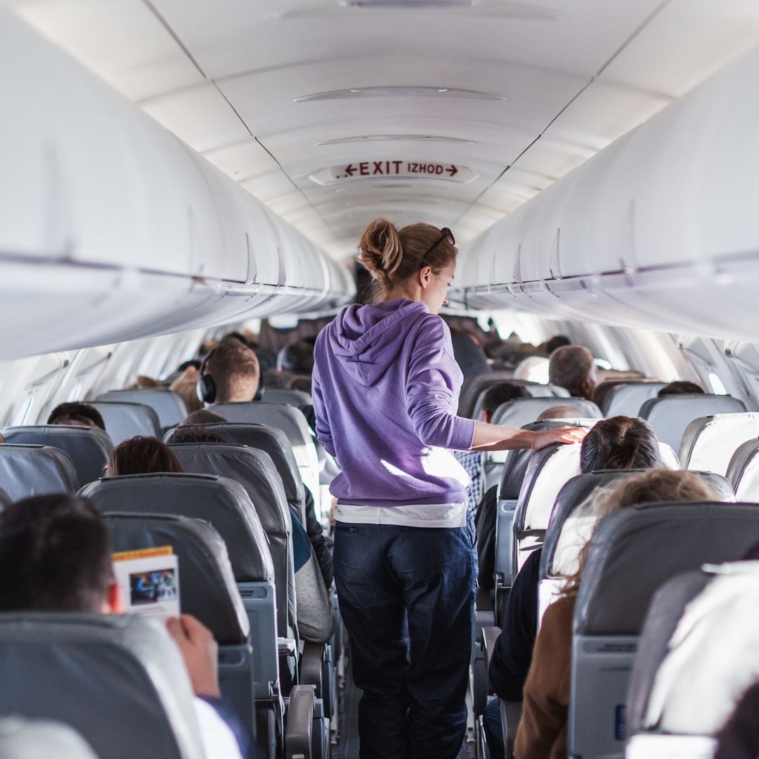 Pasajeros en el interior del avión