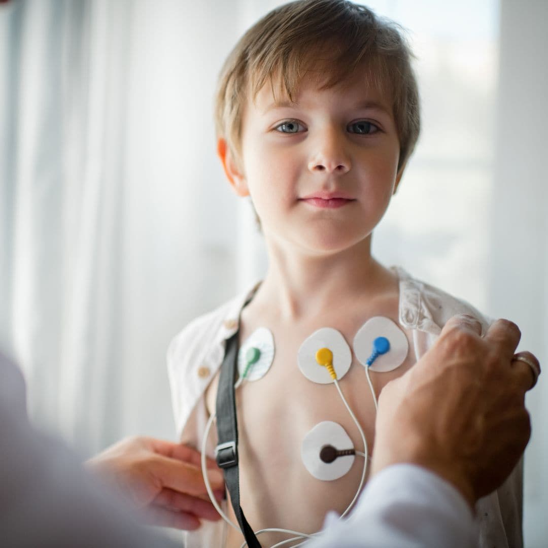 Arritmias en niños: ¿cómo detectarlas a tiempo y qué implica para la salud del pequeño?