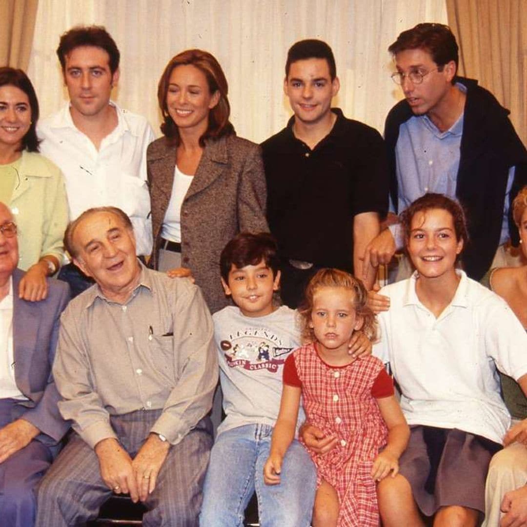 De 'Médico de familia' a 'Periodistas': las series míticas que nos gustaría volver a ver
