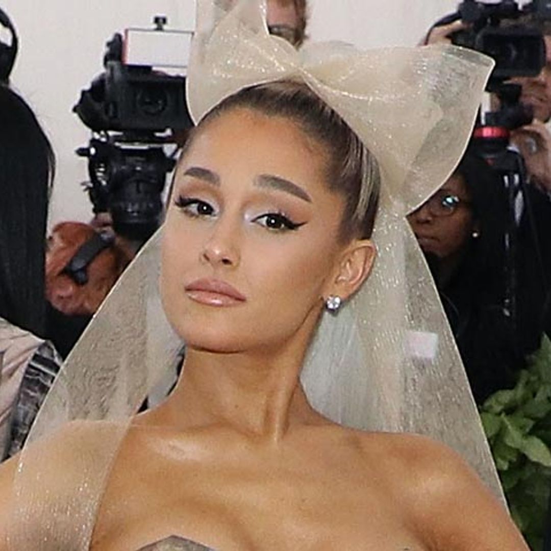 Ariana Grande se compromete con Pete Davidson tras apenas unas semanas de relación