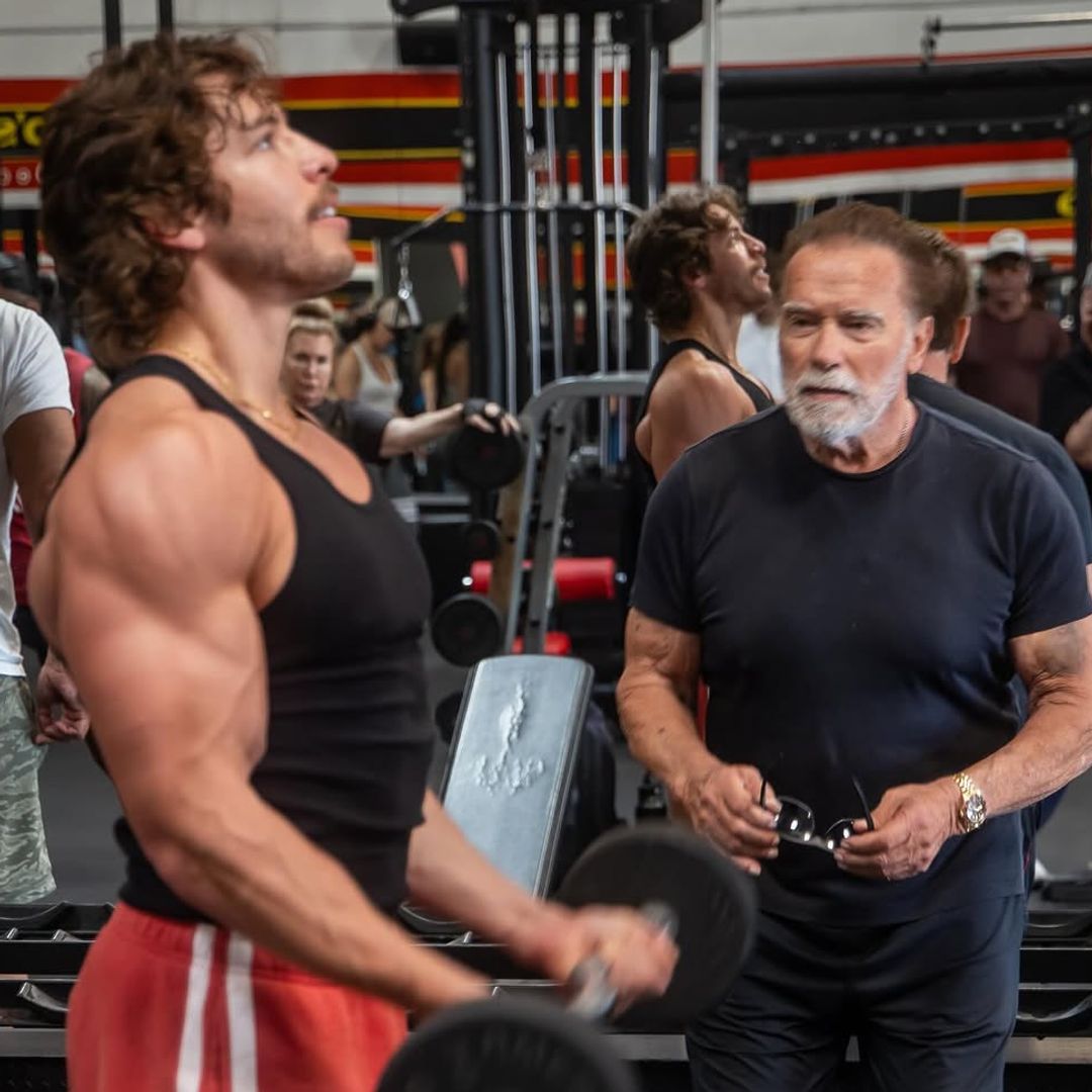 El hijo pequeño de Arnold Schwarzenegger, que es un clon del actor, gana su primera competición de culturismo: "¡Misión cumplida!"