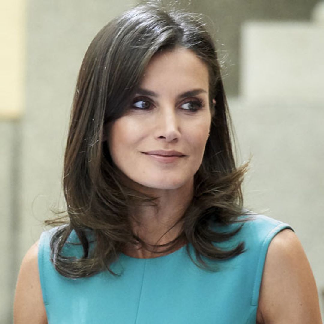 La Reina recupera su vestido ‘Dadoria’, el estreno que pasó desapercibido en Argentina