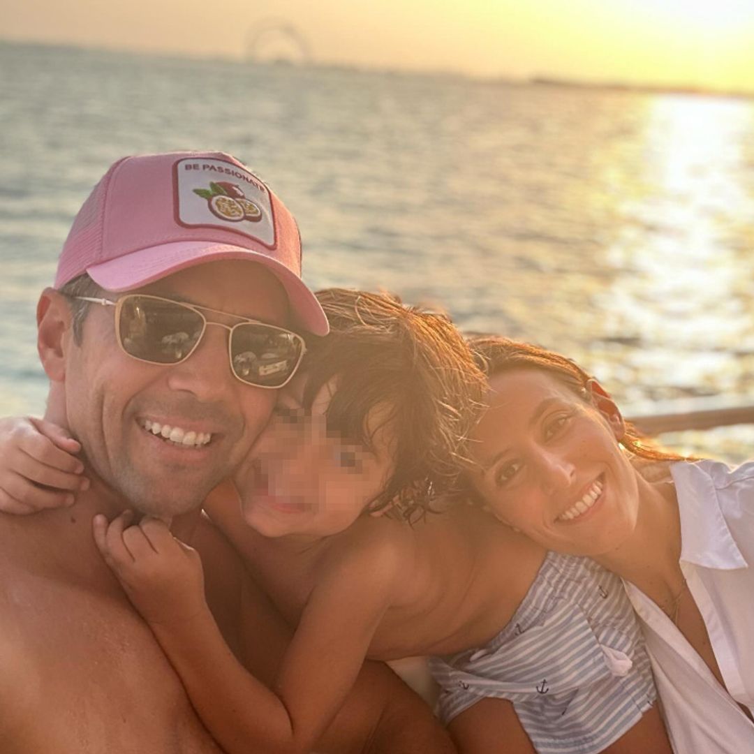 Las imágenes de Ana Boyer y Fernando Verdasco con sus hijos en Mallorca en su primer verano de familia supernumerosa