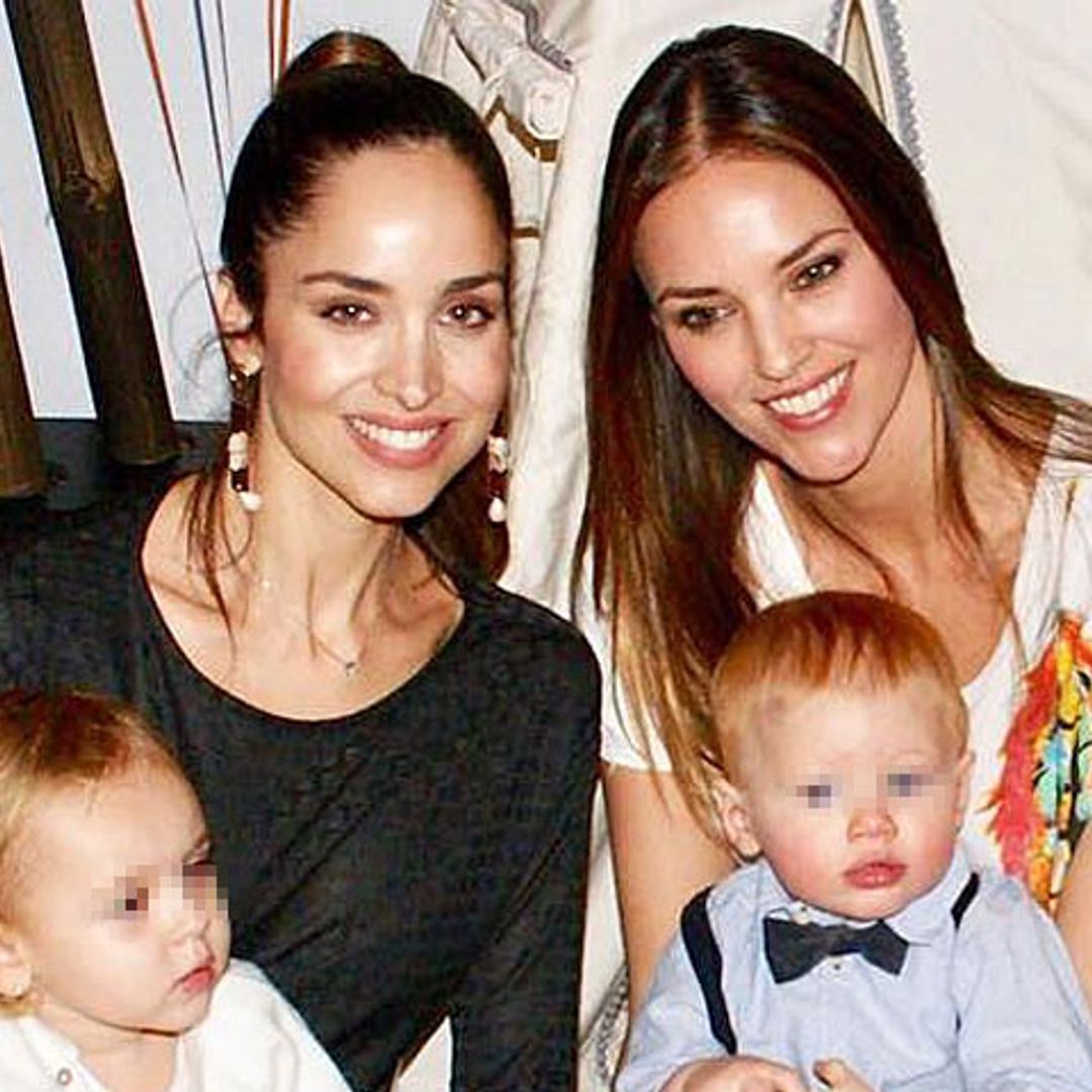 Helen Lindes y Lorena van Heerde mueren de amor viendo jugar a sus hijos