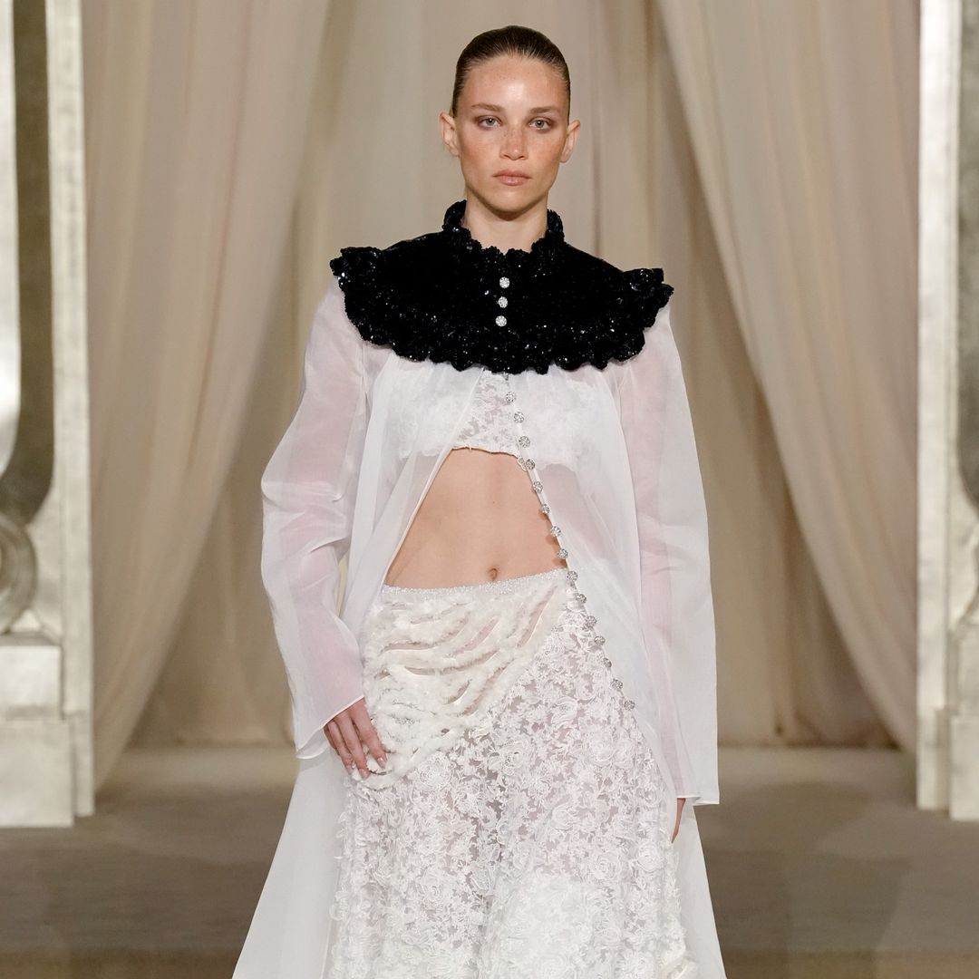 Chanel cierra etapa con su último desfile de Alta Costura antes de la llegada de un nuevo diseñador
