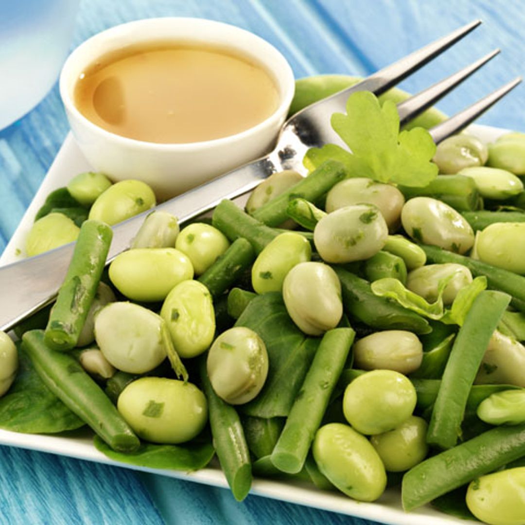 Ensalada templada de habas de soja y judías verdes