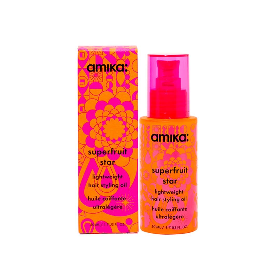 Superfruit Star, de Amika (36 euros en Sephora), es un aceite ultraligero a base de superfrutas que fortalece x7 el cabello, lo suaviza y reduce en un 86% la fragilidad. 
