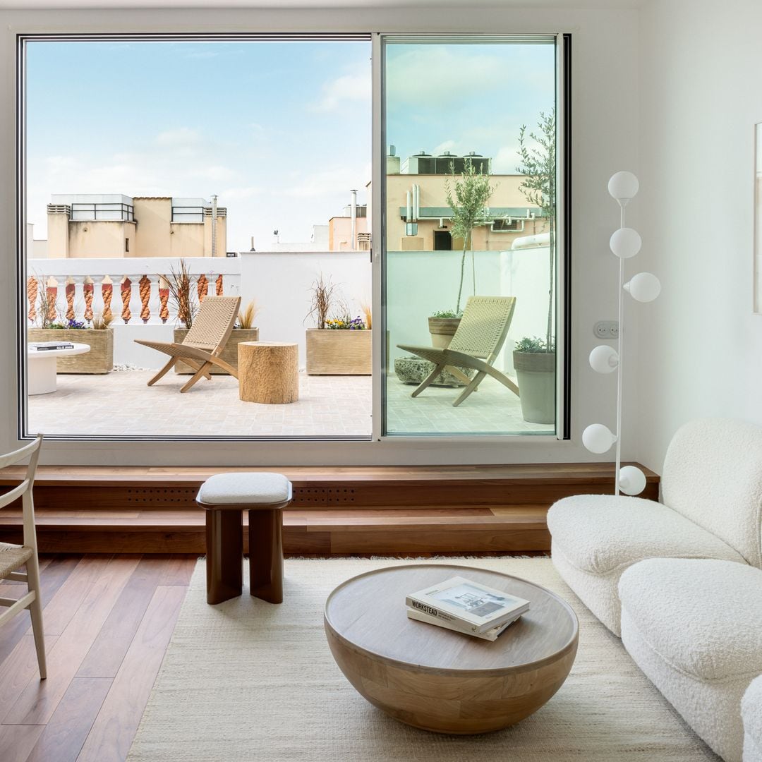 Un piso de 121 m² en el madrileño barrio de Chamberí, que respira elegancia 'retro', calma y luz tras una reforma integral