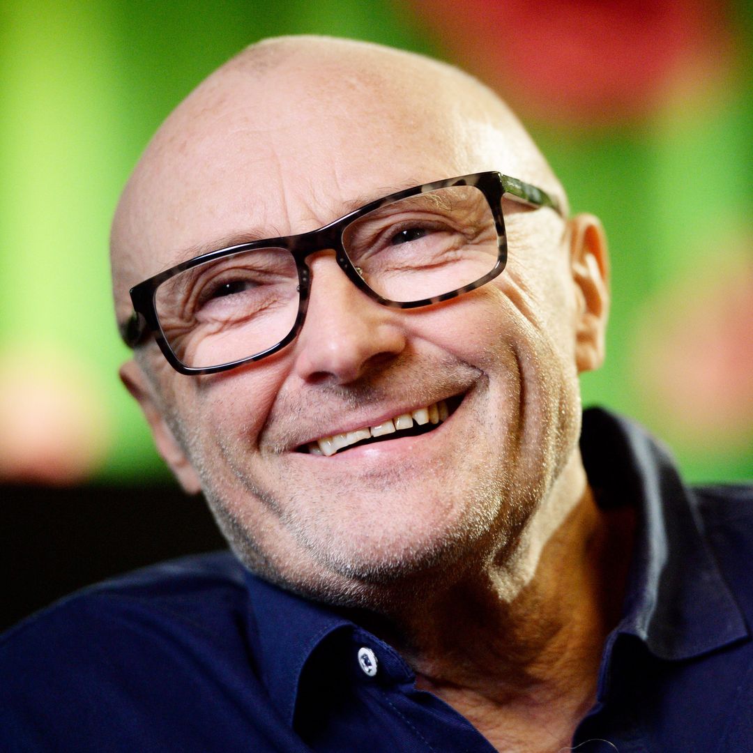 El increíble parecido entre Phil Collins y su hijo Matthew, de 21 años: la foto que está arrasando en redes