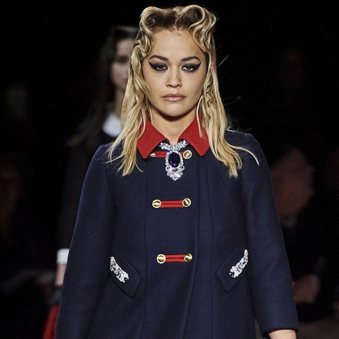 Rita Ora sigue los pasos de Miley Cyrus y debuta como modelo en Paris Fashion Week