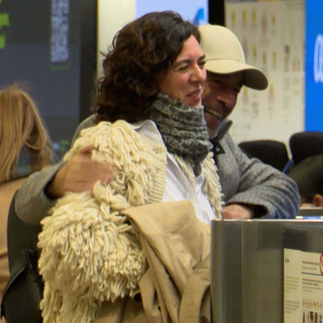 Hacía tiempo que no veíamos a Imanol Arias tan feliz y enamorado