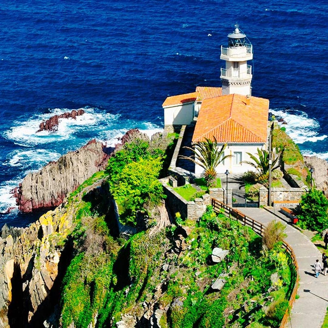 La ruta de los faros por la costa asturiana en 6 etapas