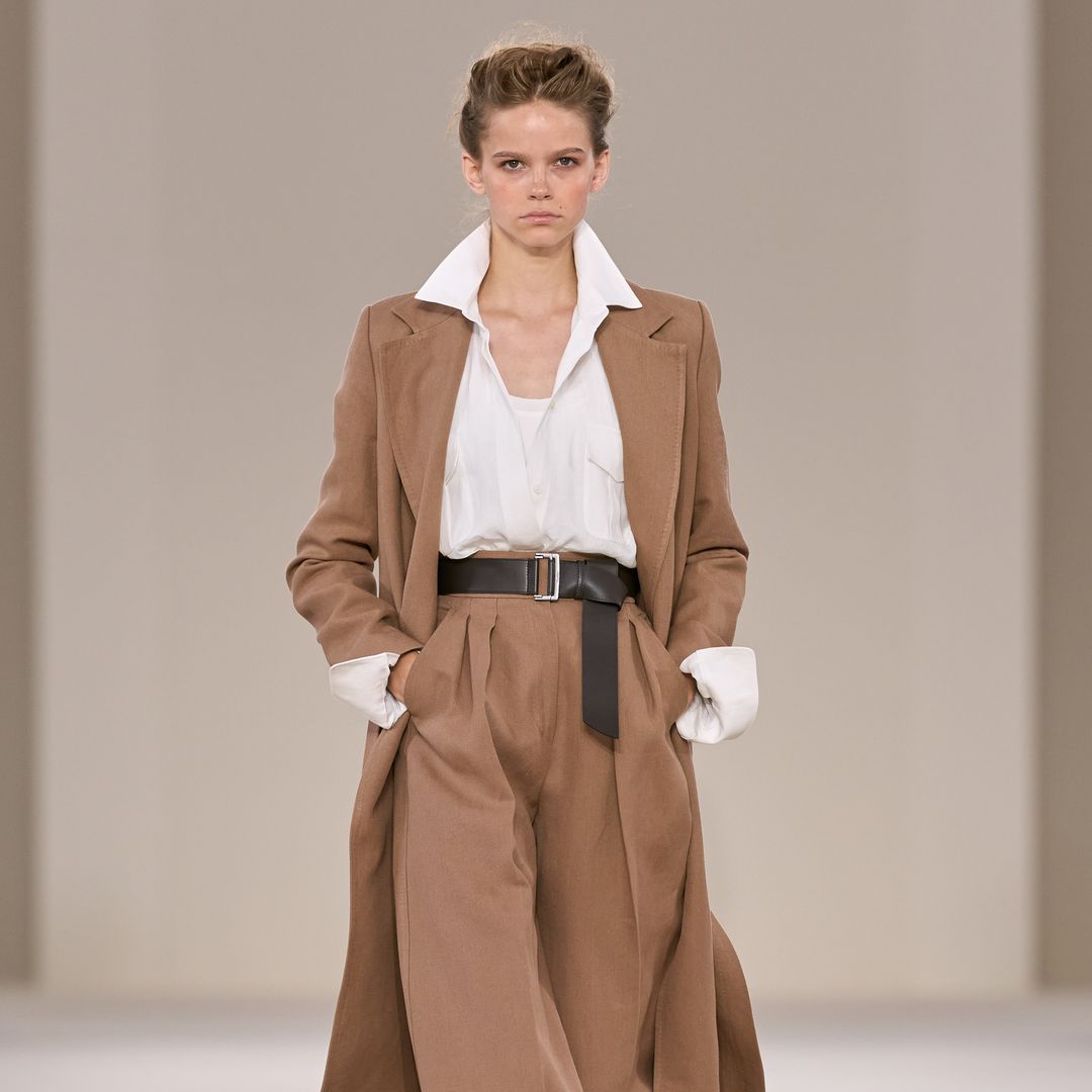 Independencia, movimiento y curiosidad: el armario cosmopolita de Max Mara para las amantes de los colores neutros