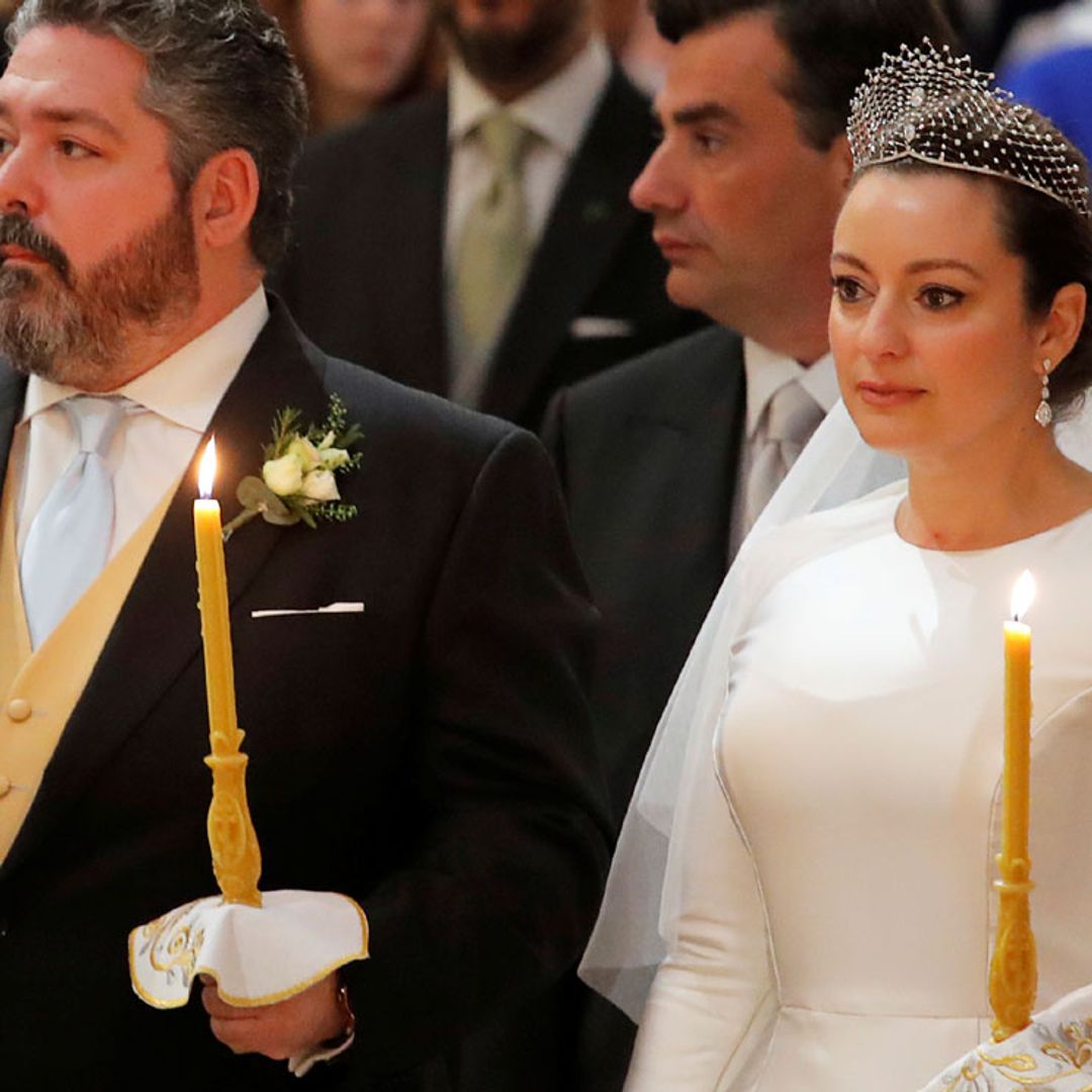 Rebecca Bettarini, una novia clásica que rinde homenaje a la cultura rusa con su vestido