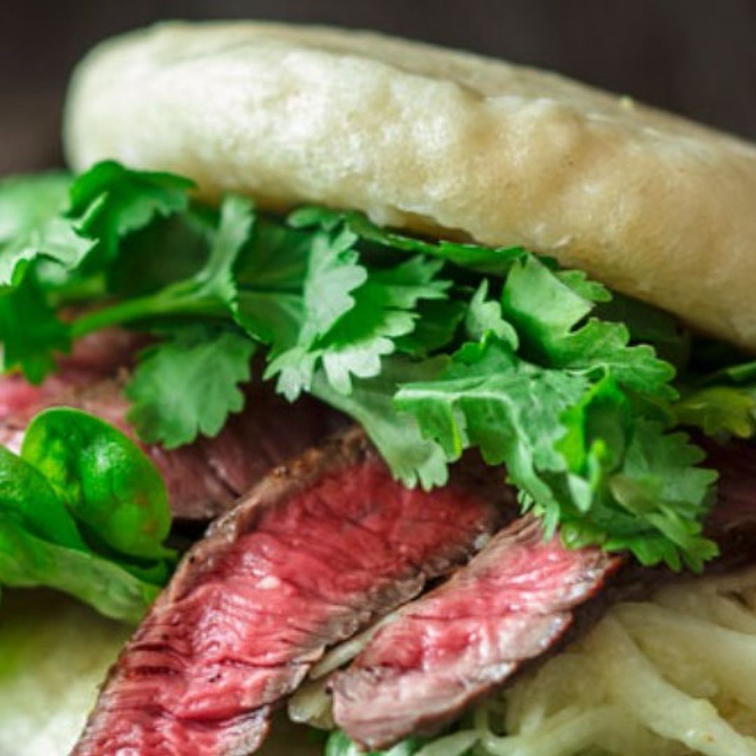 Baos rellenos de bistec