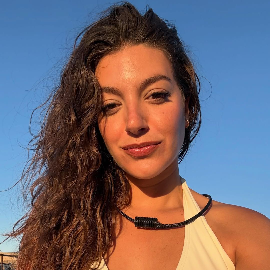 Ana Guerra reaparece tras semanas de silencio para explicar el accidente que la mantiene de baja