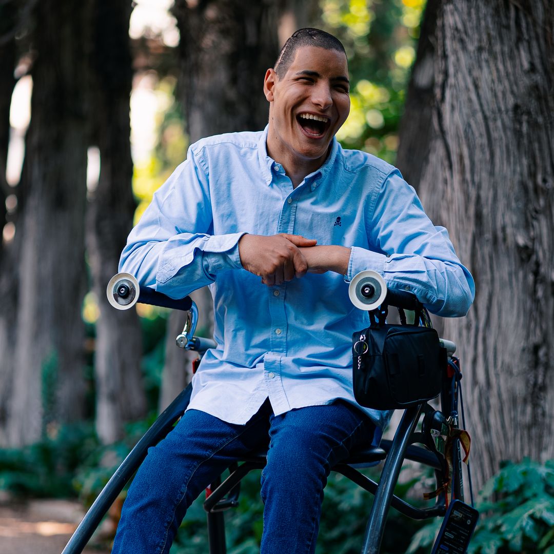 Roquestar, con tan solo un 20% del cerebro y superdotado: “Mi infancia fue entre estar bien en casa, o encontrarme fatal en el hospital”