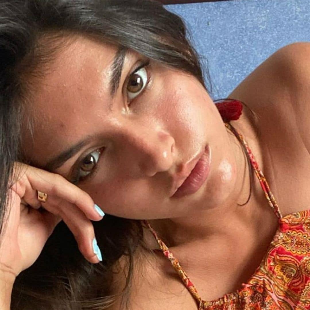 El vestido multiestampado de Lucía Rivera, la próxima tendencia en punto que arrasará