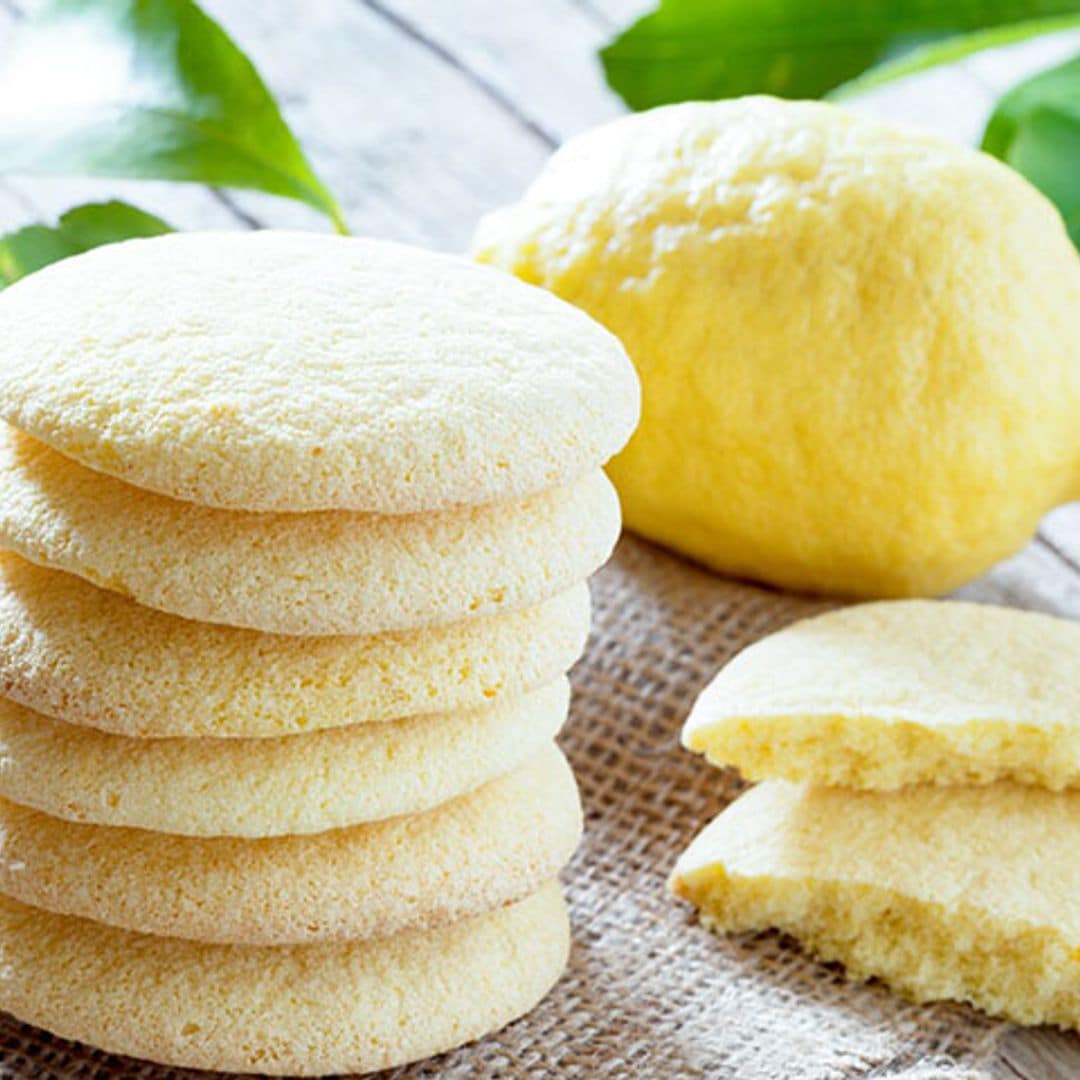 Galletas esponjosas de limón