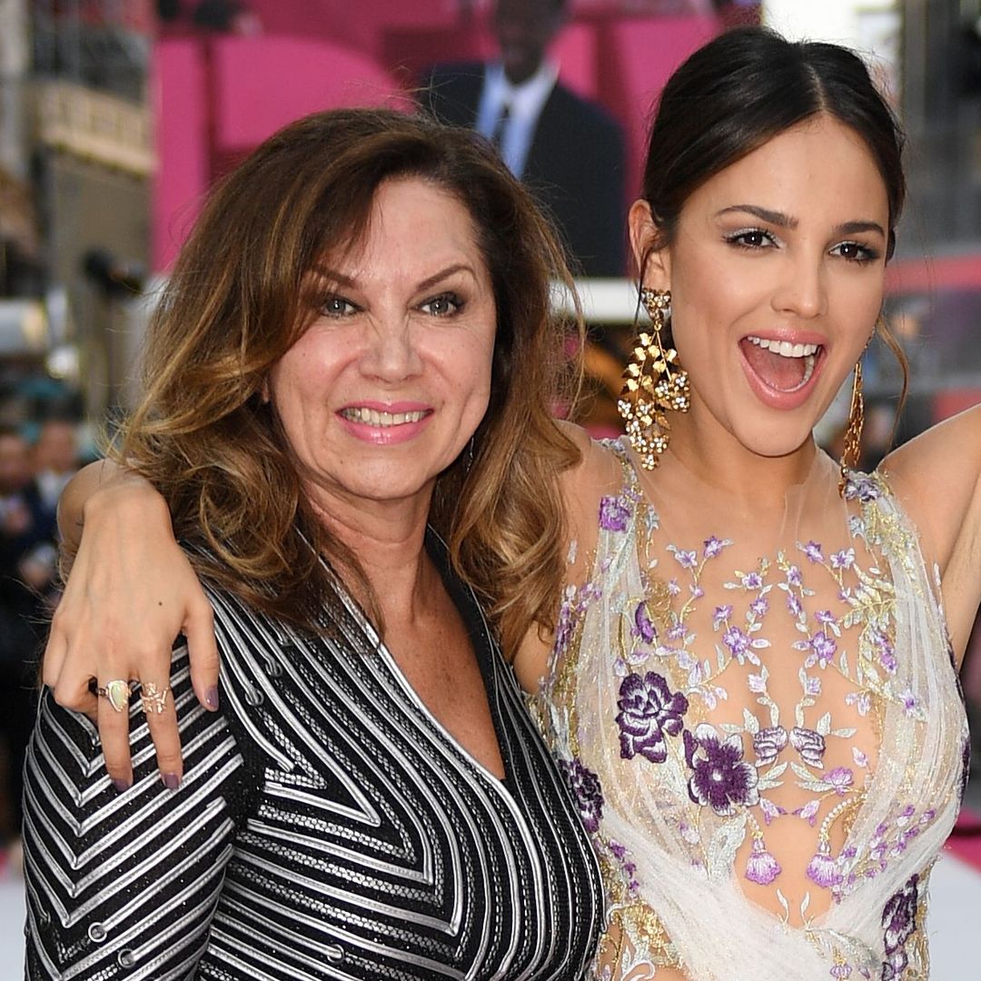 Eiza González celebra sus 36 años con un lindo detalle de su mamá, Glenda Reyna