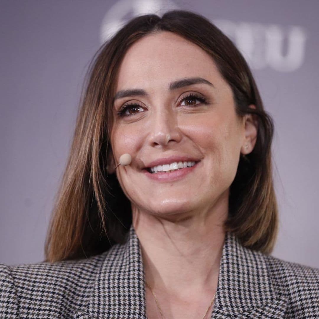 Consigue el look de Tamara Falcó y acierta día y noche con su básico favorito