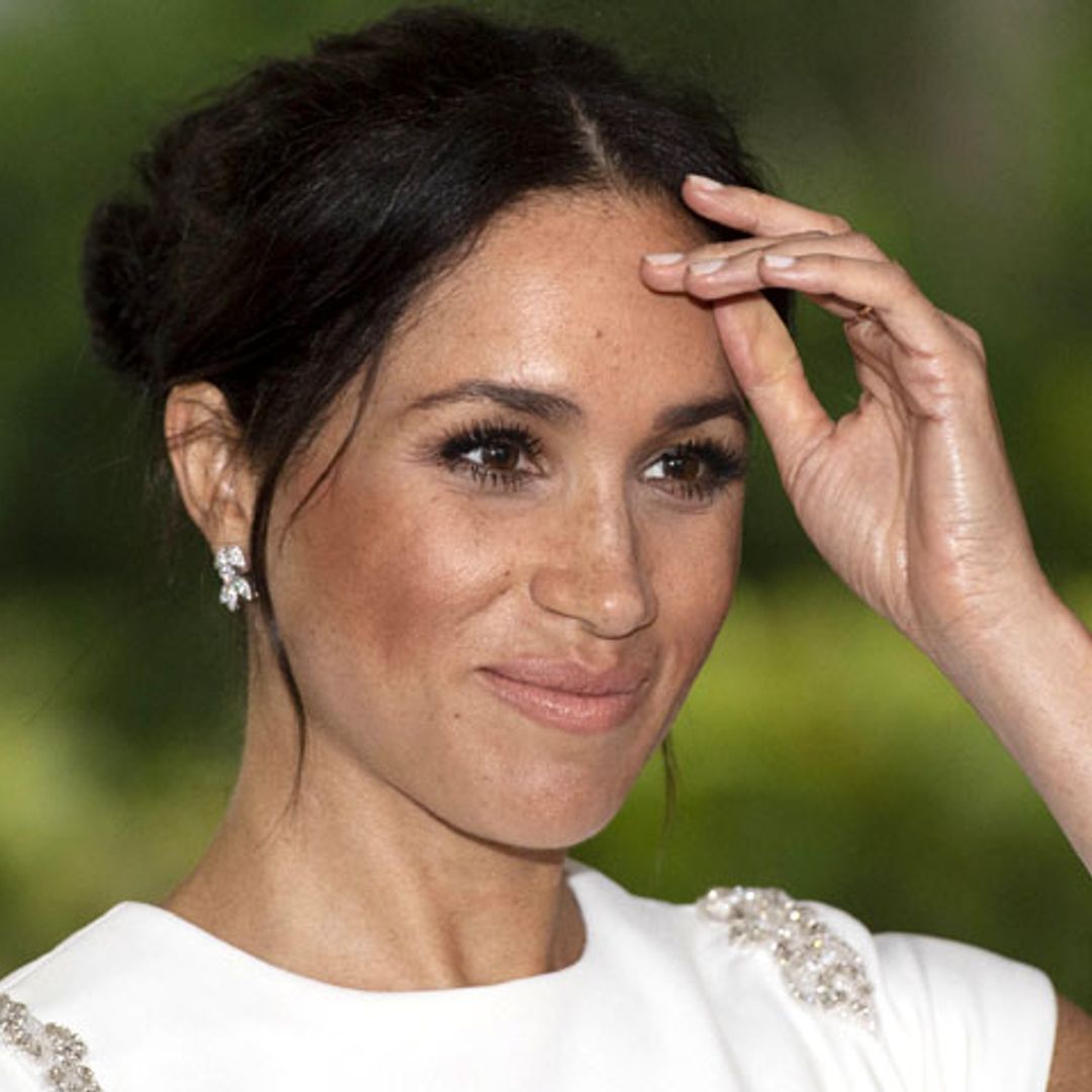 ¿A qué diseñador pudo haber desvelado Meghan Markle su embarazo antes que a nadie?